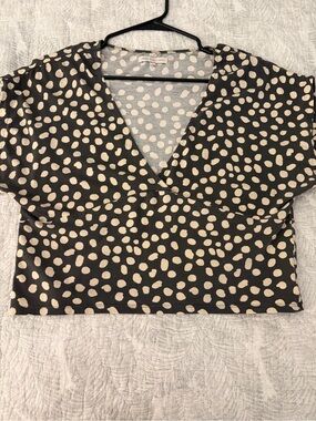 Known Supply woman’s top large